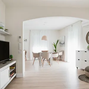 https://apartamento-hotel-pirineos.catalonia-hotels.com